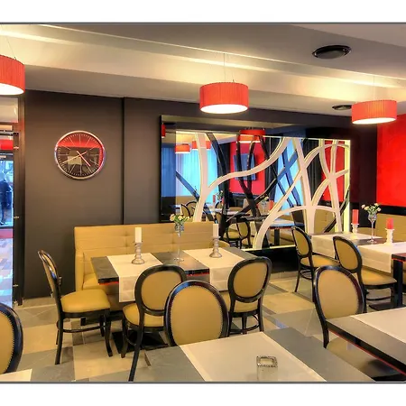 Park Hotel 3*